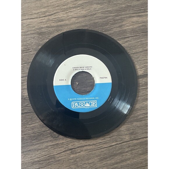 Being Green I Love Trash 45 RPM Record Passage Records Rare Children's Music - Picture 6 of 9